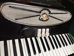 Zerosette Piano Acordeón - Vintage Bueno Jugable estado 120 Bajo 41 llave D.O