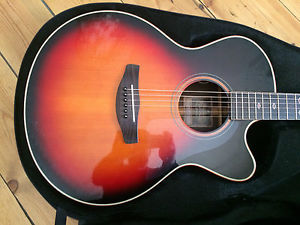 Yamaha CPX 1200 Electro Acoustic Guitar + Case CPX1200 VS