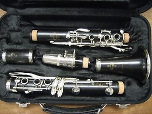 SUPERB 18 KEY / 6 RING BUFFET-CRAMPON (Paris) 1950 CLARINET,no cracks, new pads.