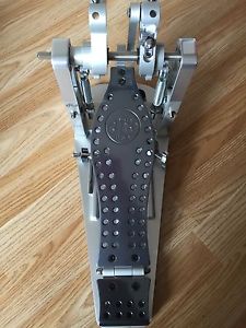 DW DIRECT DRIVE DOUBLE PEDAL