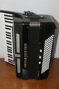 Akkordeon Delicia Choral VI 120 bas