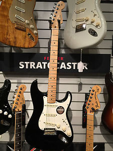 Fender American Standard Stratocaster Black w/ Maple Neck