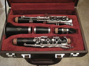 16021 Mint Buffet E11 Bb Clarinet (Professionally Restored)