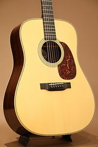 COLLINGS D2HA Varnish 2012 Natural w/hard case F/S Guitar from Japan #R581
