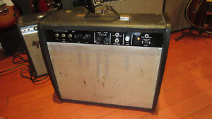 Vintage Circa 1965 Magnatone Estey Model 431 Guitar Amp w Pitch Shifting Vibrato