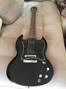 Gibson SG USA Electric Guitar. Year 2000 Made In Nashville