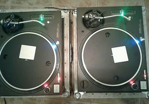 PAIR OF BLACK TECHNICS 1200 MK6 IN ODYSSEY CASES 1210 MK5 M3D MK2 MK4 MK 2 4 5 6