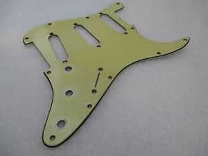1962 FENDER STRATOCASTER USA PICKGUARD