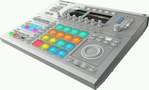 Native Instruments Maschine Studio - White Color - Software 2.0