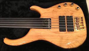 1991 Modulus Graphite Quantum 5 Q5 Bass Guitar