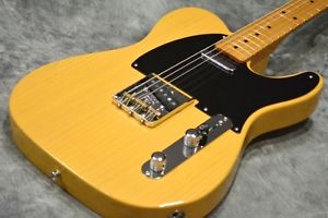 Fender American Vintage '52 Telecaster Thin Lacquer Blonde Electric Guitar