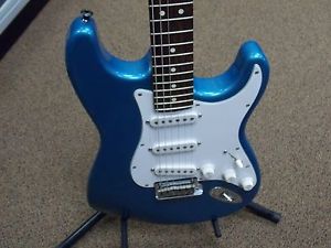 BEAUTIFUL 1995 FENDER STRATOCASTER