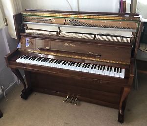 Upright piano Very bright Clean Condition tuned today Concert Pitch modern