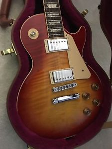Excellent 2014 GIBSON LES PAUL TRADITIONAL Guitar Hardly Played