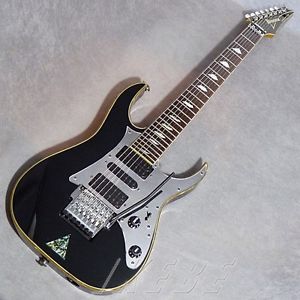 Ibanez UV777P Black w/hard case Free shipping Guiter Bass From JAPAN #Z972