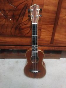 Beautiful Custom Vento Concert Hawaiian Curly Koa Ukulele