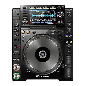 Pioneer CDJ-2000-NXS Digital DJ Turntable DJM 2000 NEXUS