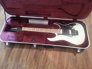 Ibanez Prestige RG3550MZ in Galaxy White - Excellent Condition