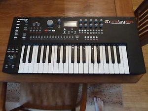 Elektron Analog Keys Keyboard Synthesizer w/ Underbridge!