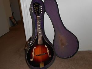 VINTAGE 1930'S GIBSON WIDE BODY SUNBURST MANDOLIN W/ORIGINAL CASE