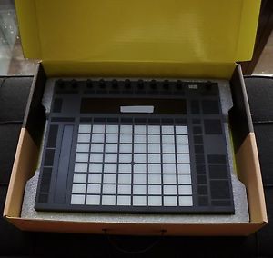 Ableton Push 2 (MINT CONDITION) MIDI Controller