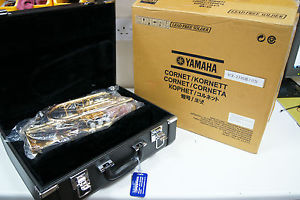 Yamaha YCR2330III Bb student cornet outfit with case