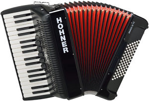 HOHNER Bravo III 72 Design 2 BK Akkordeon schwarz