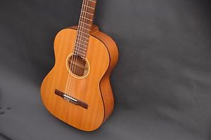 Vintage 1962 Gibson C-1 classical Guitar, Nylon strings, acoustic original case