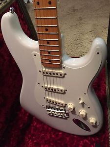 Fender USA American Artist Eric Johnson Stratocaster Strat With Strap Locks