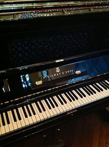 Steinway & Sons Upright Piano Vertegrand Klavier Pianino Pianoforte Generalü.