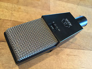 AKG C 414 B - ULS,  C414 BULS MICROPHONE W/HOLDER/CASE- PRO!