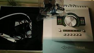 UNIVERSAL AUDIO APOLLO TWIN UAD 2 SOLO CORE * FREE SHIPPING *