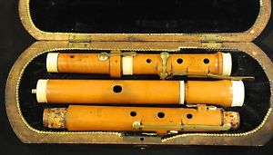 Antique Flute, Max Kneer, Munich 6-key, boxwood, bone rings, superb