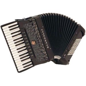 scandalli accordion - 72 Bass 4 Voice