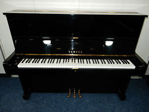 YAMAHA U1 UPRIGHT PIANO. WITH 5 YEAR GUARANTEE