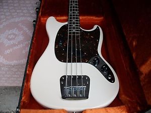 2003 Fender 65 Reissue Mustang Bass  , G&G Case , Mint, Japan Made