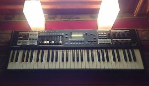 Hammond Organ SK1 61 keys