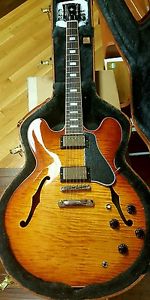 Gibson ES -335 Figured Block Inlay Lightburst Electric Guitar