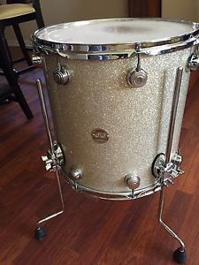 DW Collector's Series Maple Broken Glass 16 x 16 Floor Tom BEAUTIFUL, PERFECT