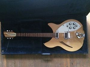 Rickenbacker 300 Electric Guitar 1992