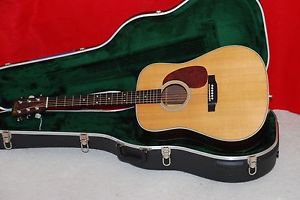 2000 MARTIN HD-28  **NEAR MINT**  FISHMAN PICKUP