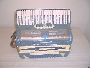 Stanelli  120 bass Accordion 3/5 Reeds 5-2  reg. Blue Accordian G Cond.  Italy