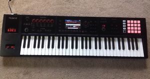 Roland FA-06 61-Key Workstation