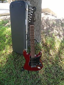 Fender american deluxe stratocaster, 1 piece Mahogany body, 2007 model , HSS ,