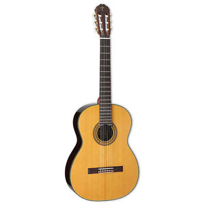 Takamine C132S Gloss Natural Classical Nylon *B-Stock* Guitar w/ Hardshell Case