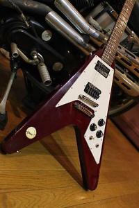 Gibson Flying V "MEDALLION Mod. By Vintage Maniacs" Used w/ Gigbag