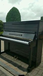 kawai K20 piano