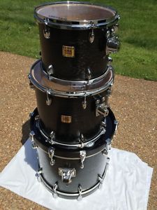 Yamaha Oak Custom drum set kit MINT!