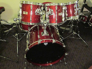 Yamaha Recording Custom drum kit. set. Japan made.  Cherry wood stain