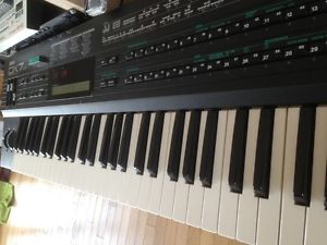 Yamaha DX7IID  Beautiful! New Battery! Tons of patches!